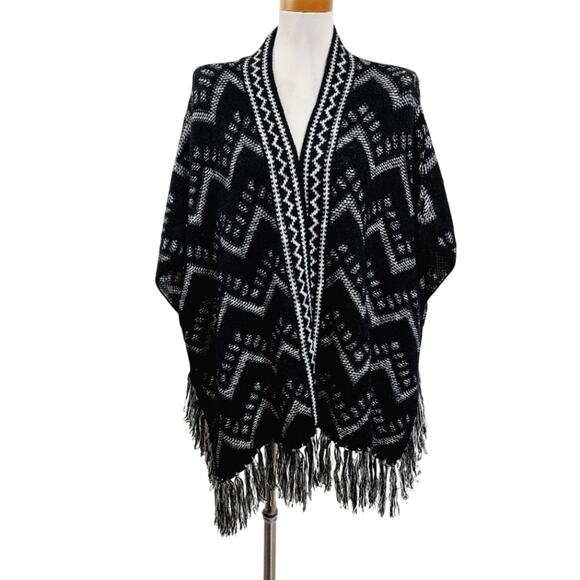 D&Y Chevron Style Poncho Wrap Cardigan Sweater Western Southwestern Knit OS - Picture 1 of 5